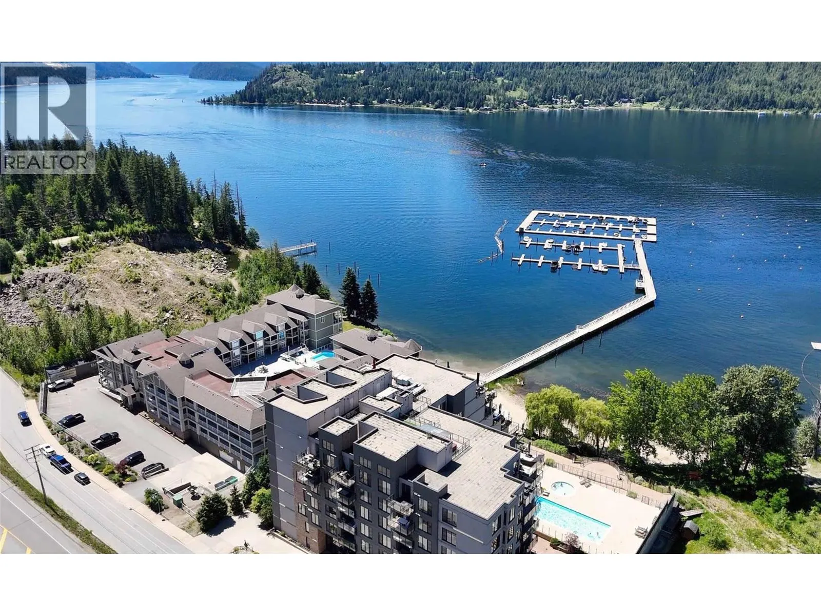 302 Mara Lake Lane Unit# 208