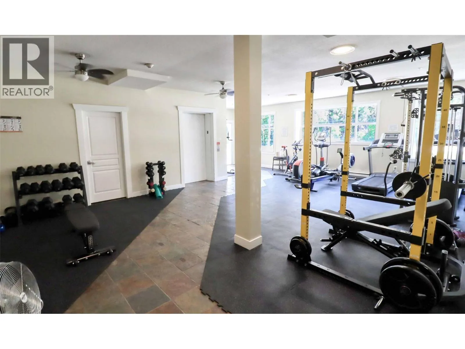 302 Mara Lake Lane Unit# 208