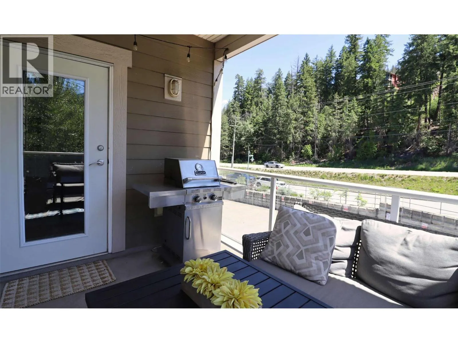 302 Mara Lake Lane Unit# 208