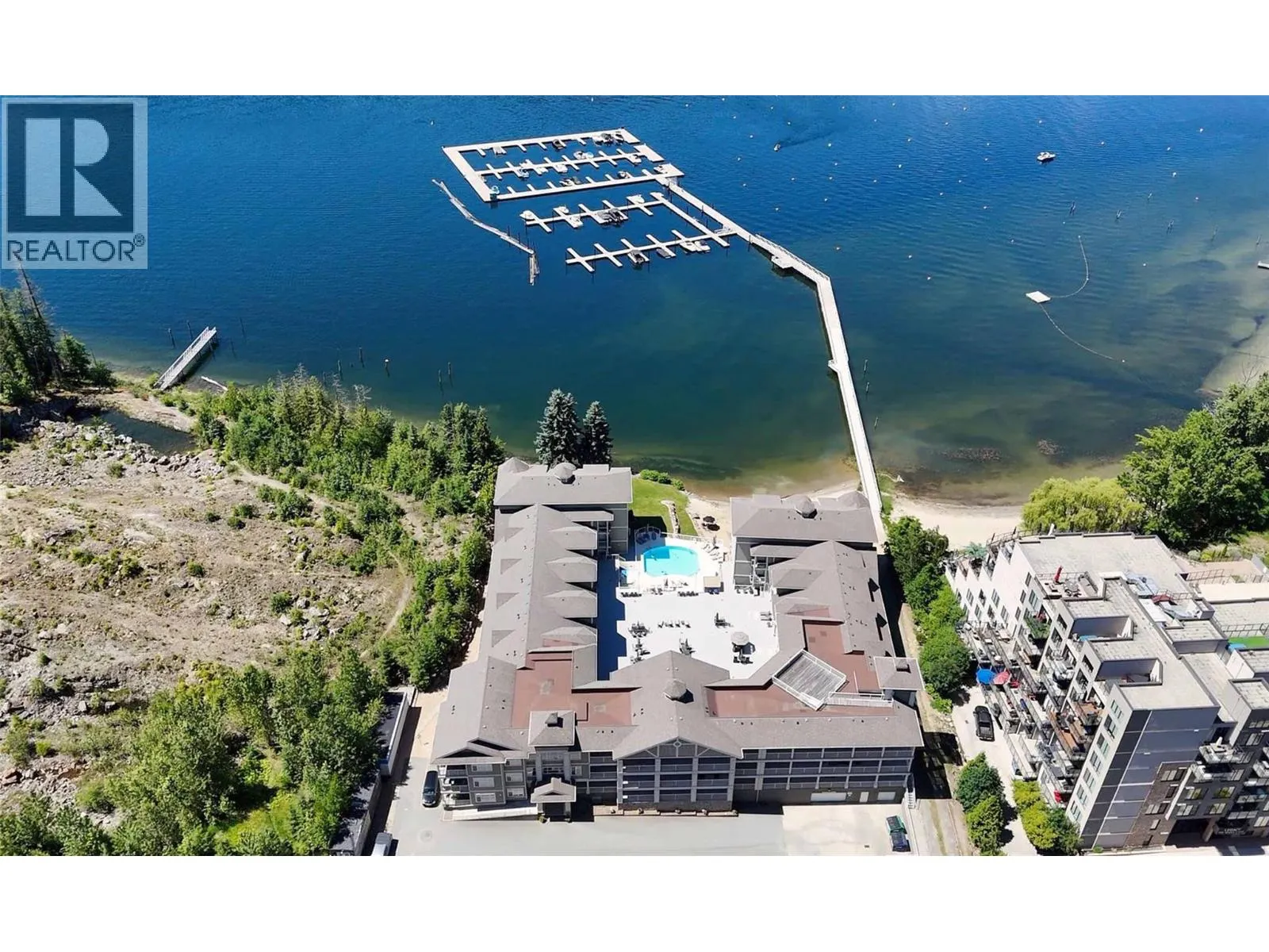 302 Mara Lake Lane Unit# 208