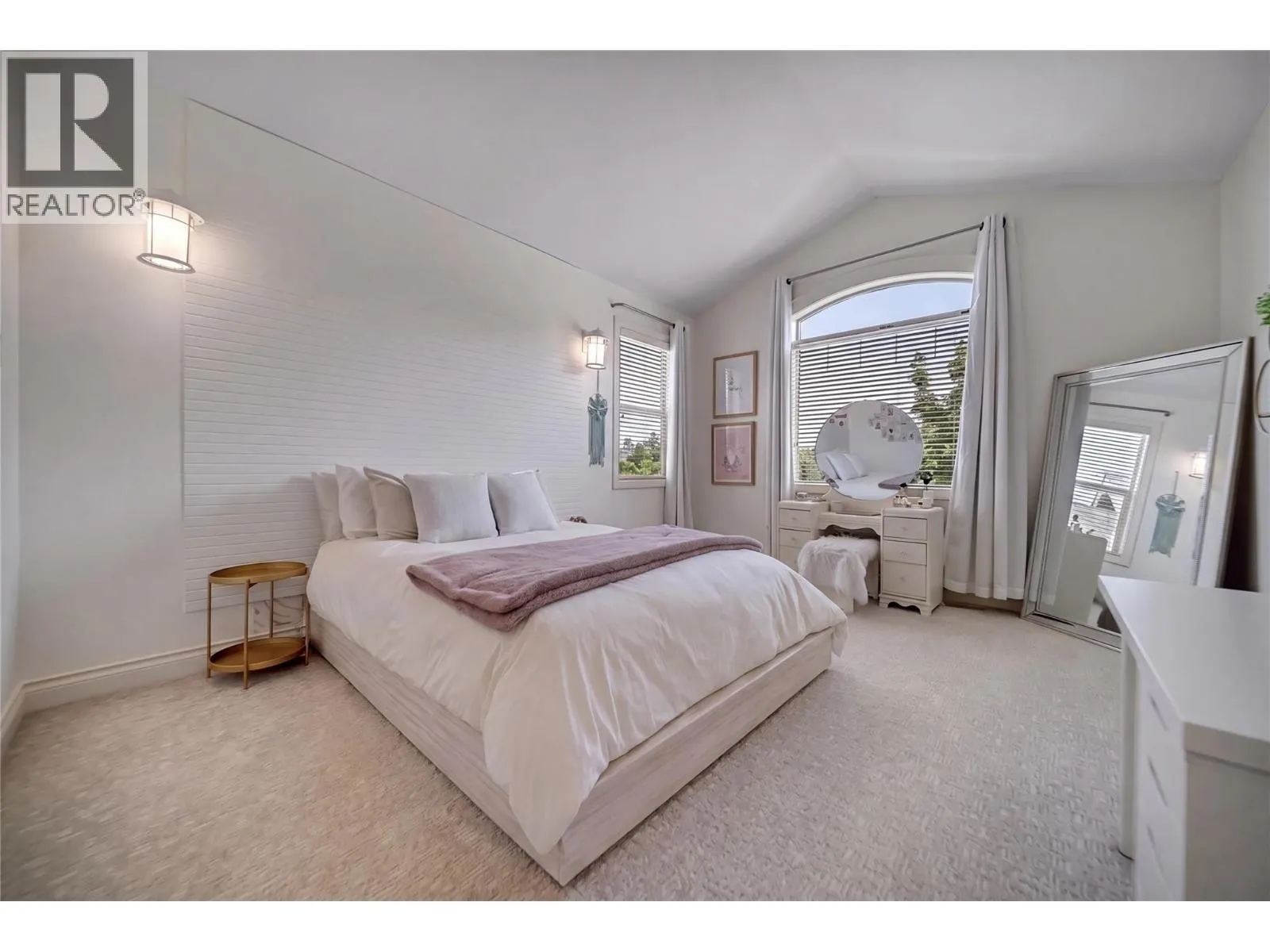 336 Quilchena Drive