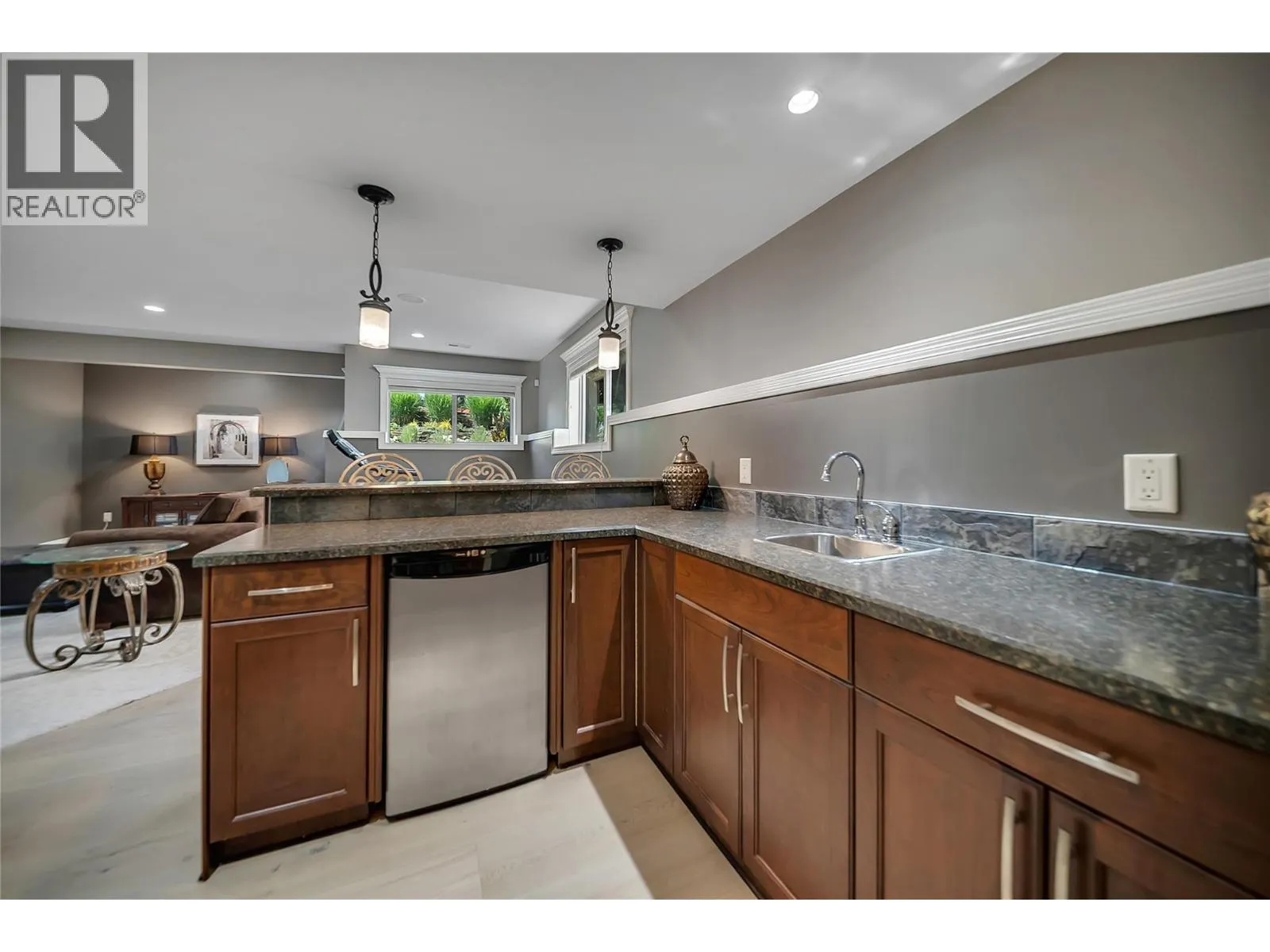 336 Quilchena Drive