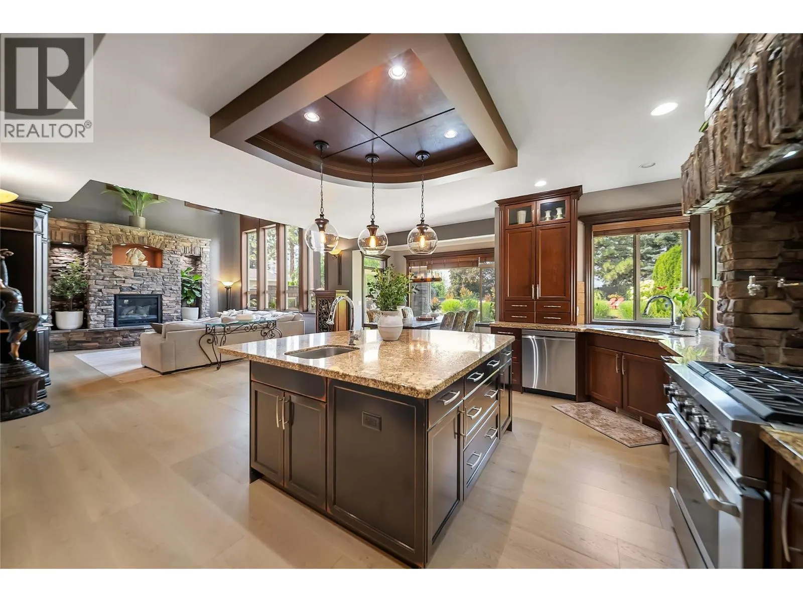 336 Quilchena Drive