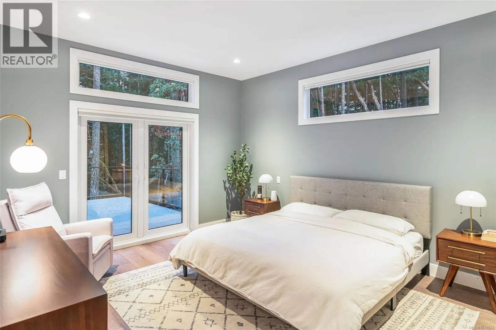 266 Crestline Terr