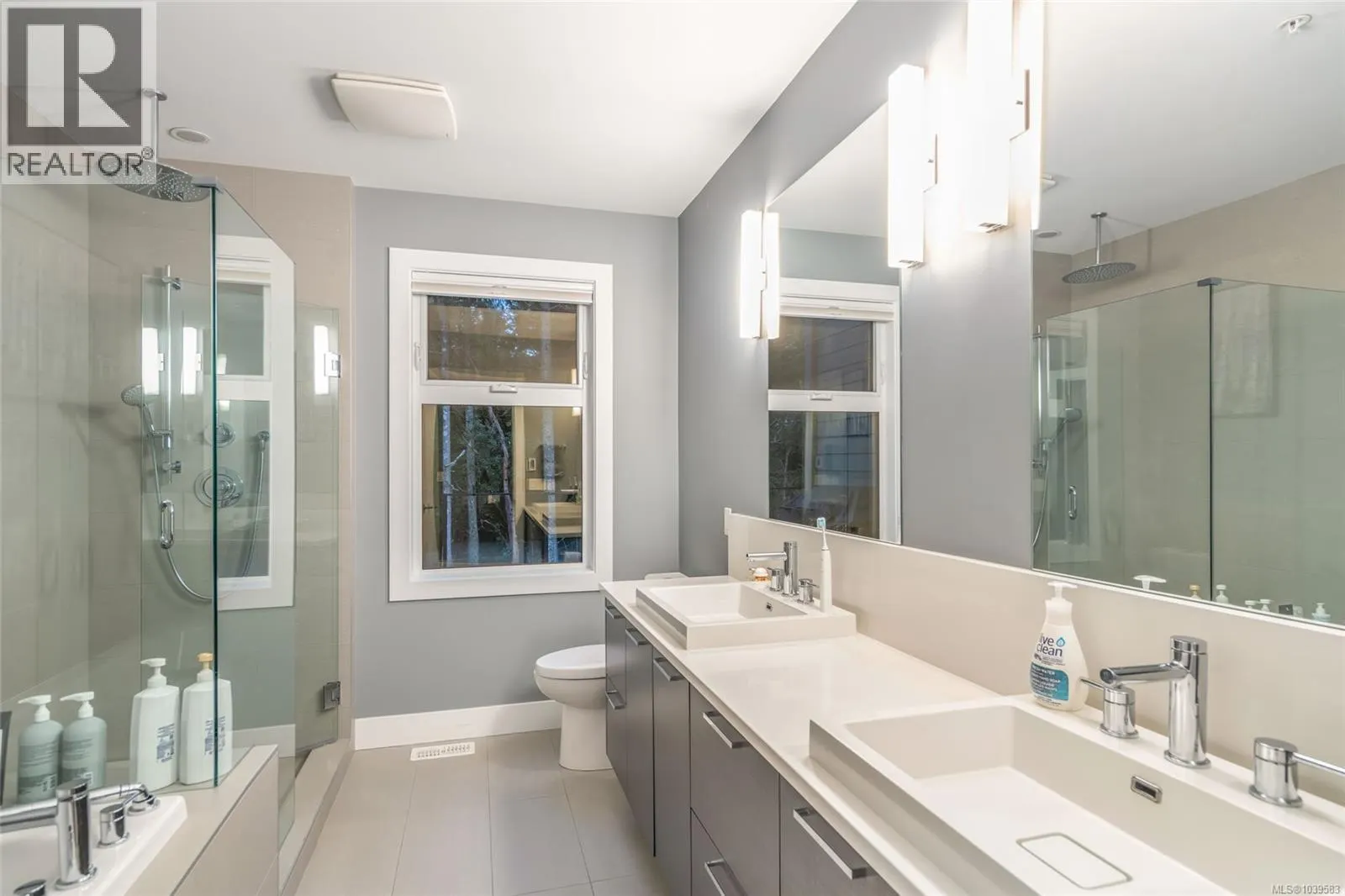 266 Crestline Terr