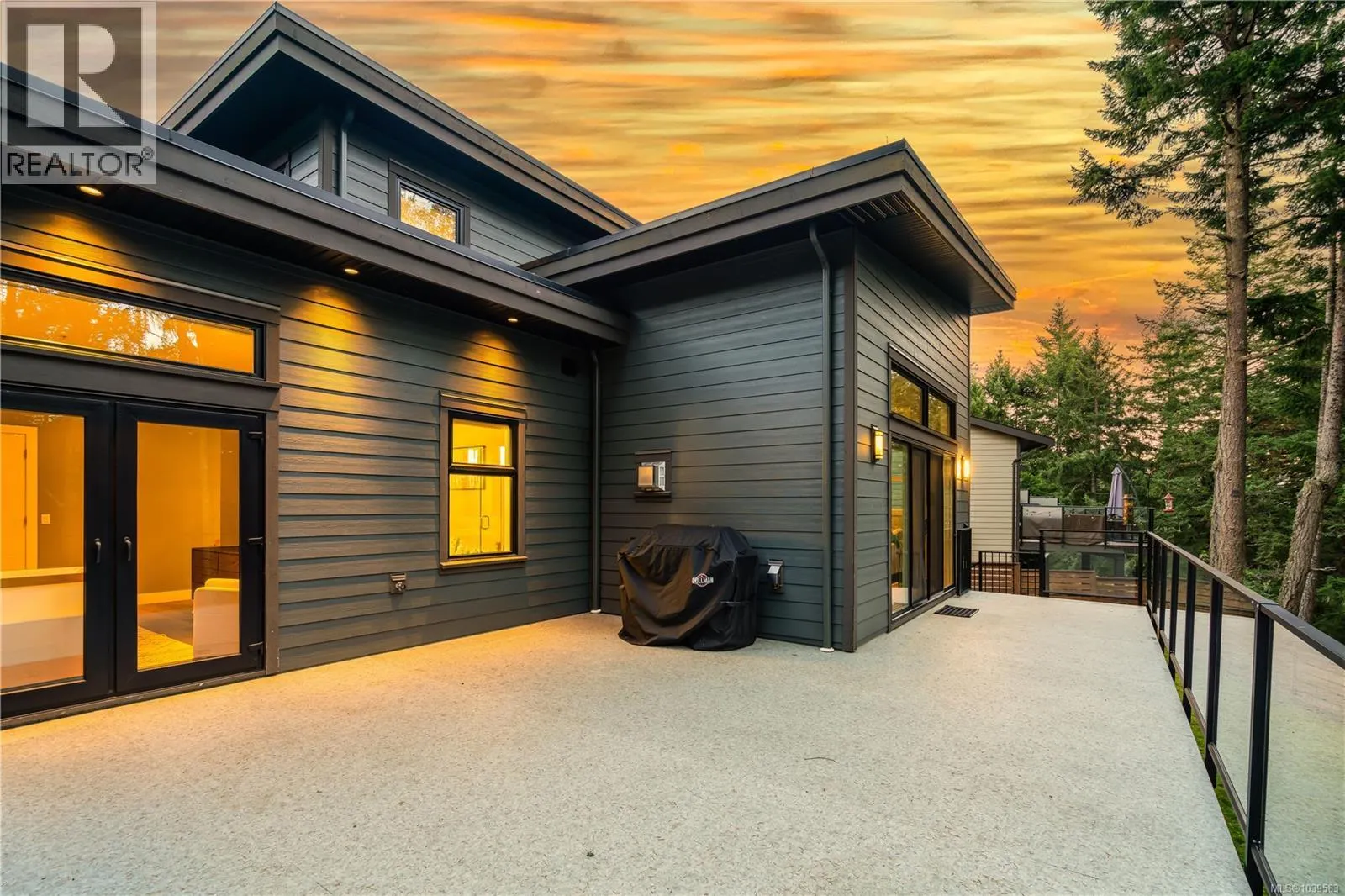 266 Crestline Terr