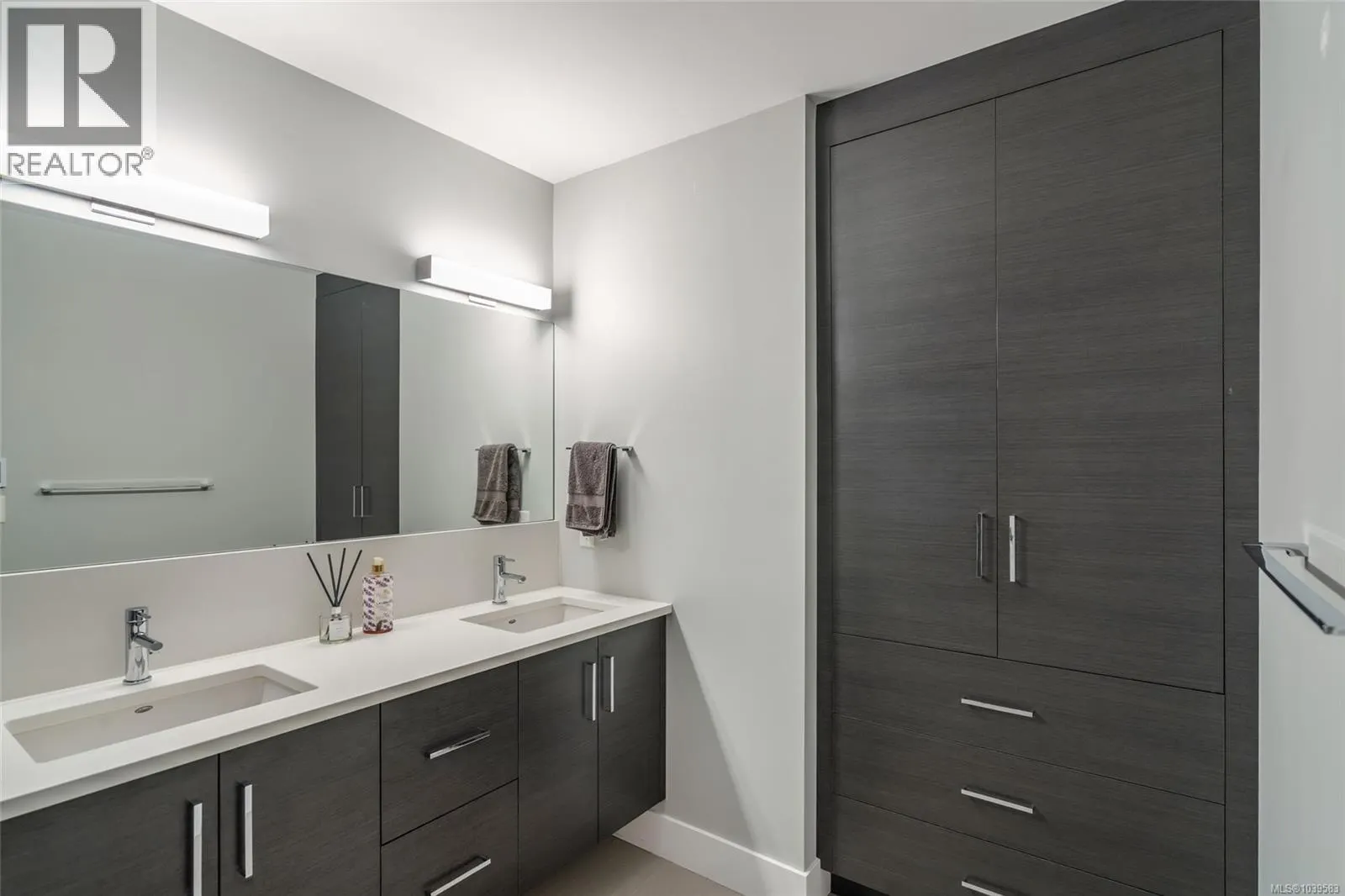 266 Crestline Terr