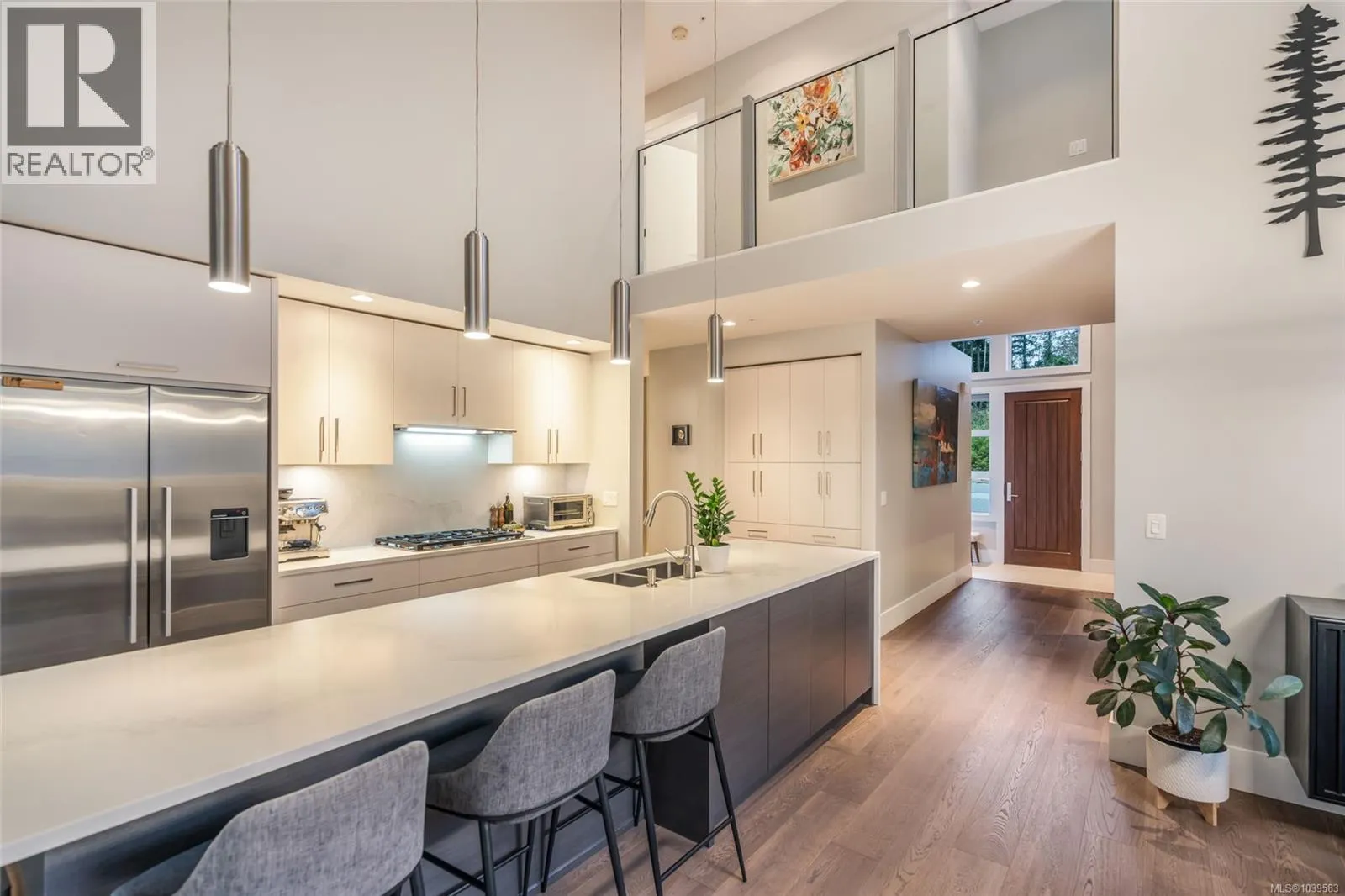 266 Crestline Terr