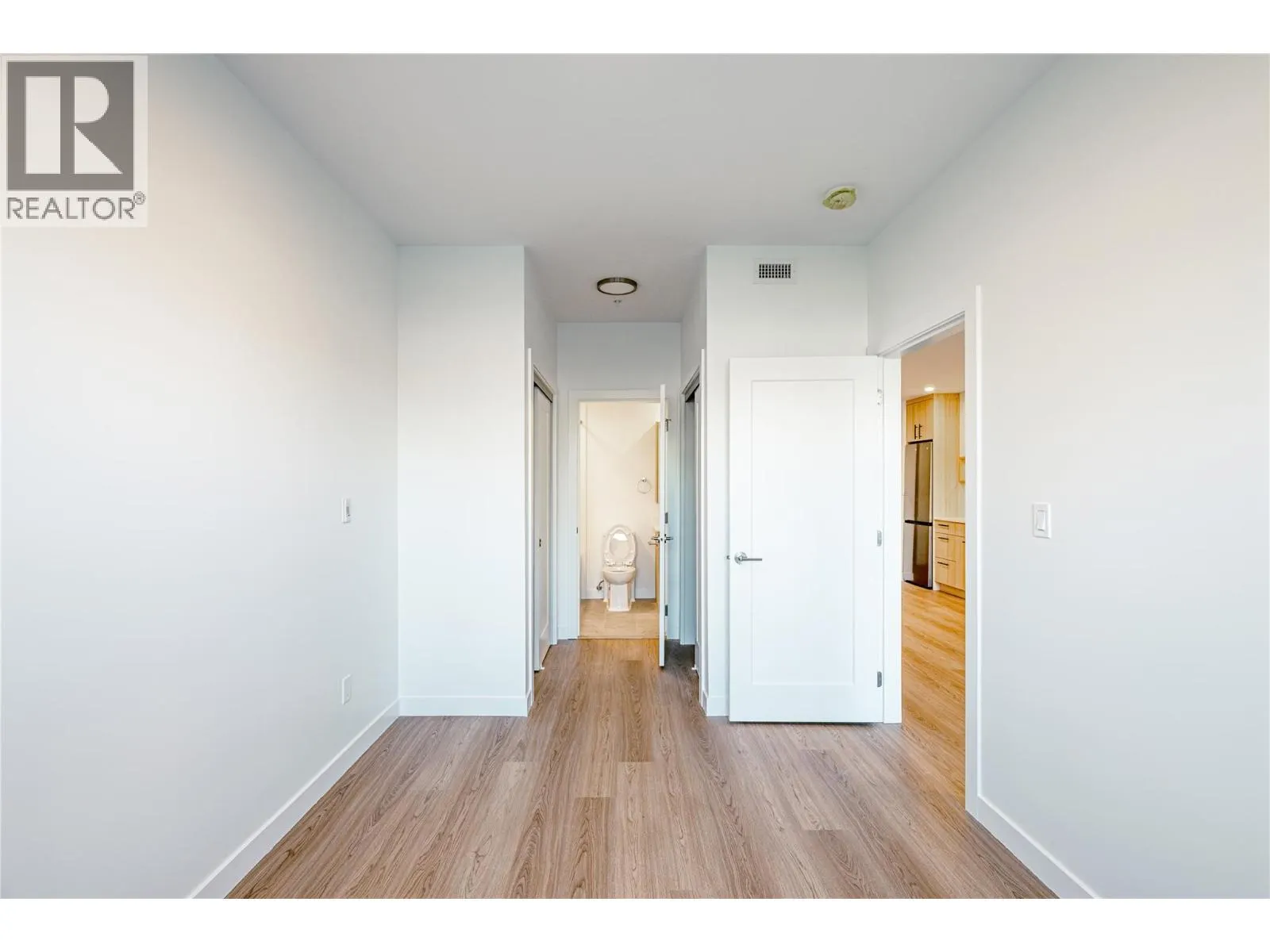1380 Pridham Avenue Unit# 314