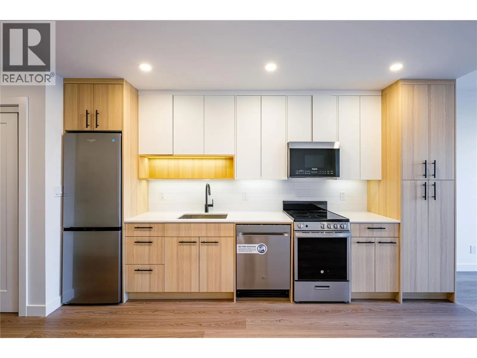 1380 Pridham Avenue Unit# 314