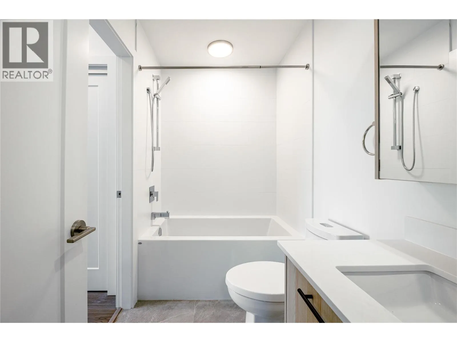 1380 Pridham Avenue Unit# 314