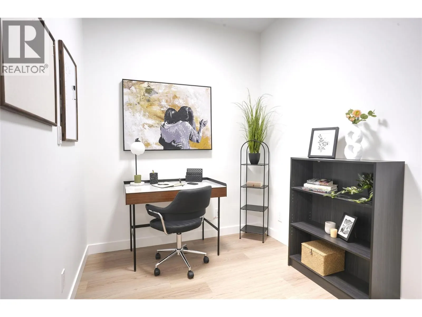 1380 Pridham Avenue Unit# 314