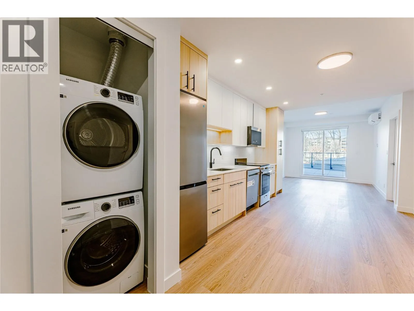1380 Pridham Avenue Unit# 314
