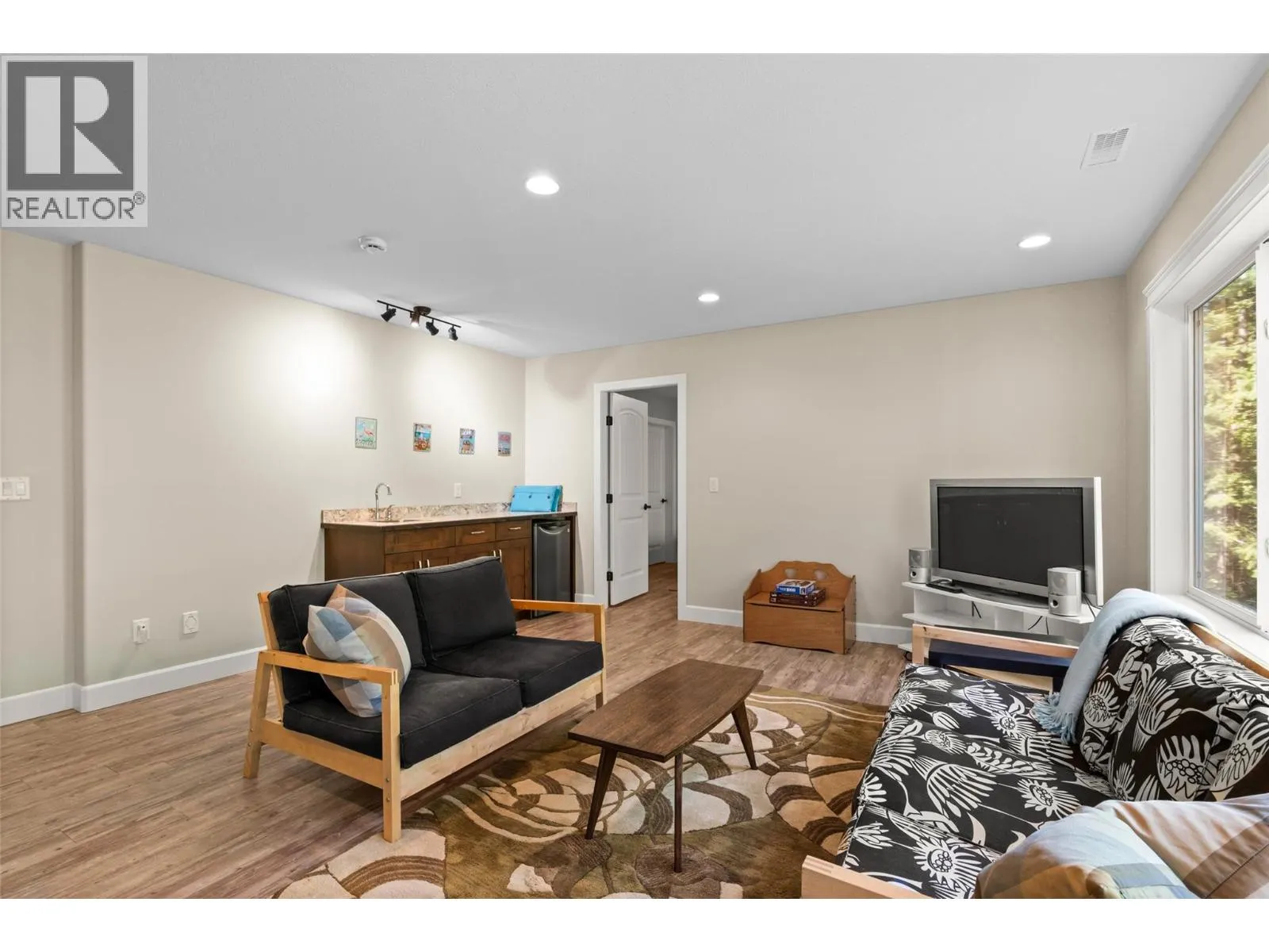 4498 Squilax Anglemont Road Unit# 39
