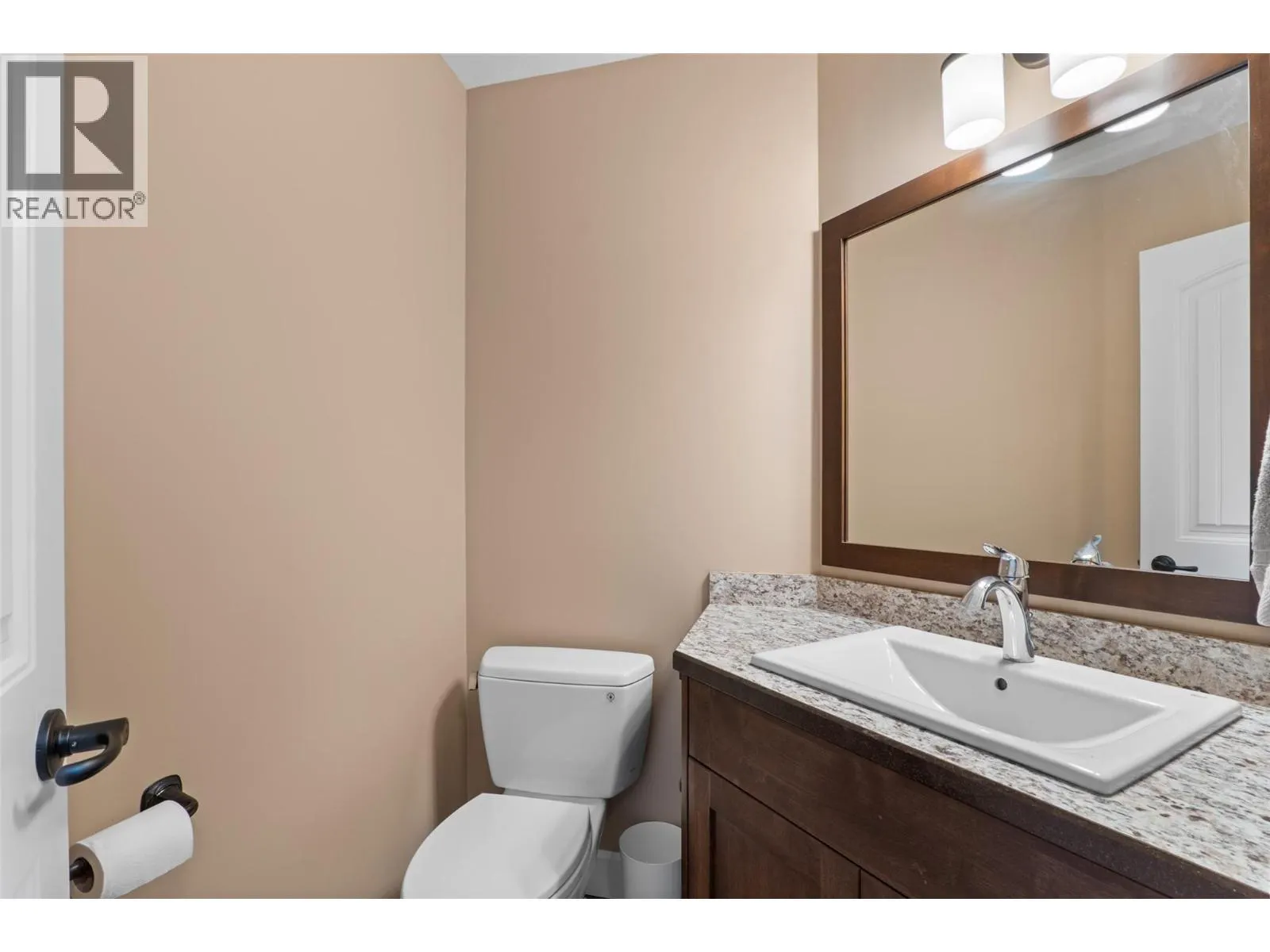 4498 Squilax Anglemont Road Unit# 39