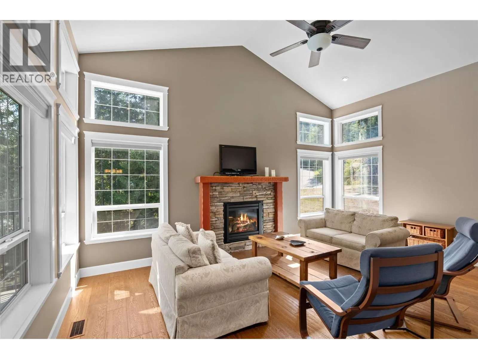 4498 Squilax Anglemont Road Unit# 39