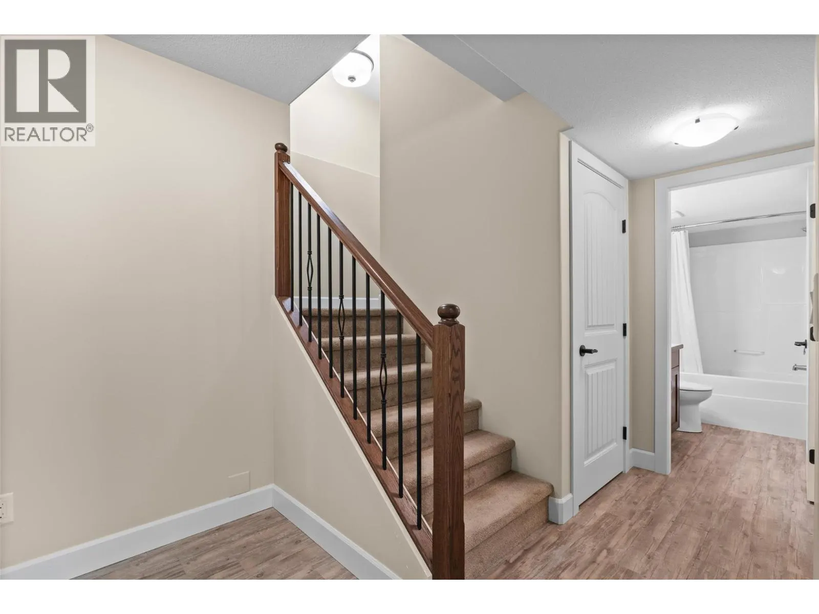 4498 Squilax Anglemont Road Unit# 39
