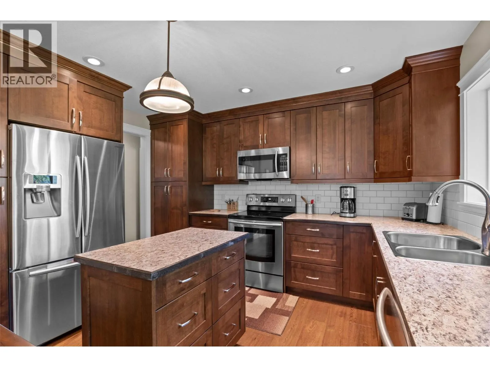 4498 Squilax Anglemont Road Unit# 39