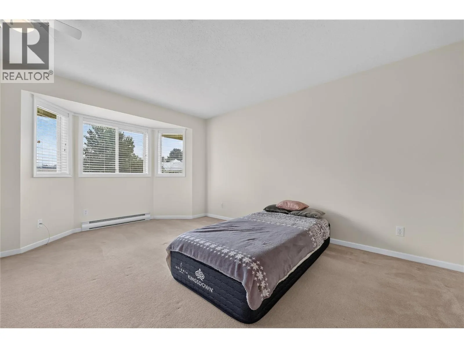 780 Houghton Road Unit# 411