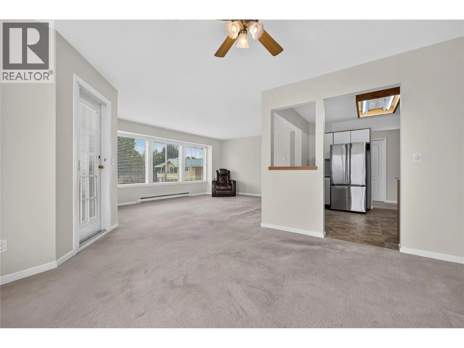 780 Houghton Road Unit# 411