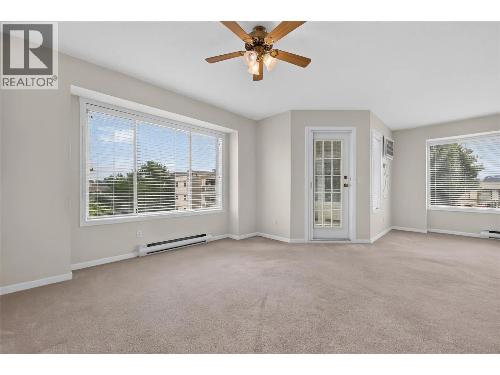 780 Houghton Road Unit# 411