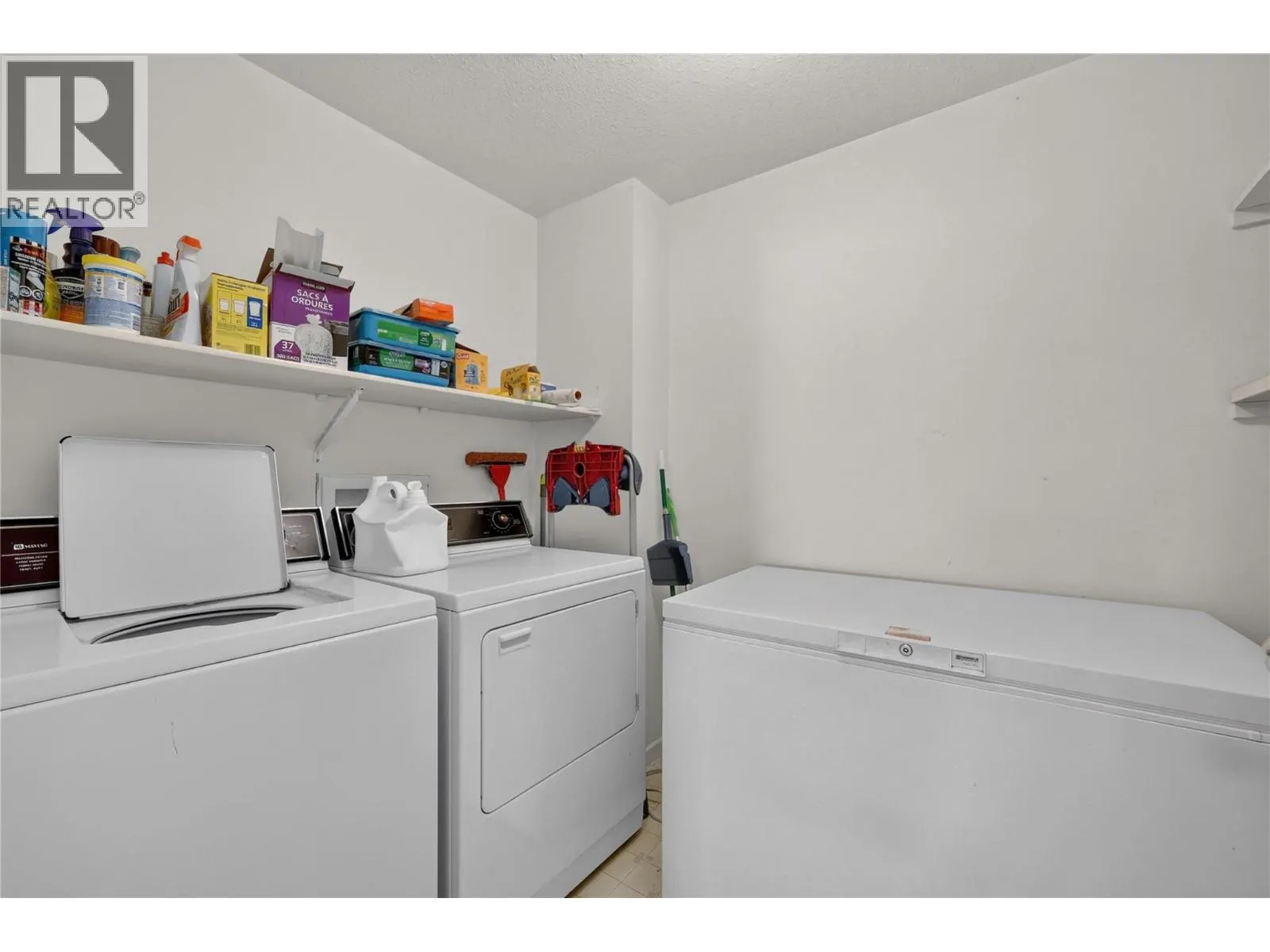 780 Houghton Road Unit# 411