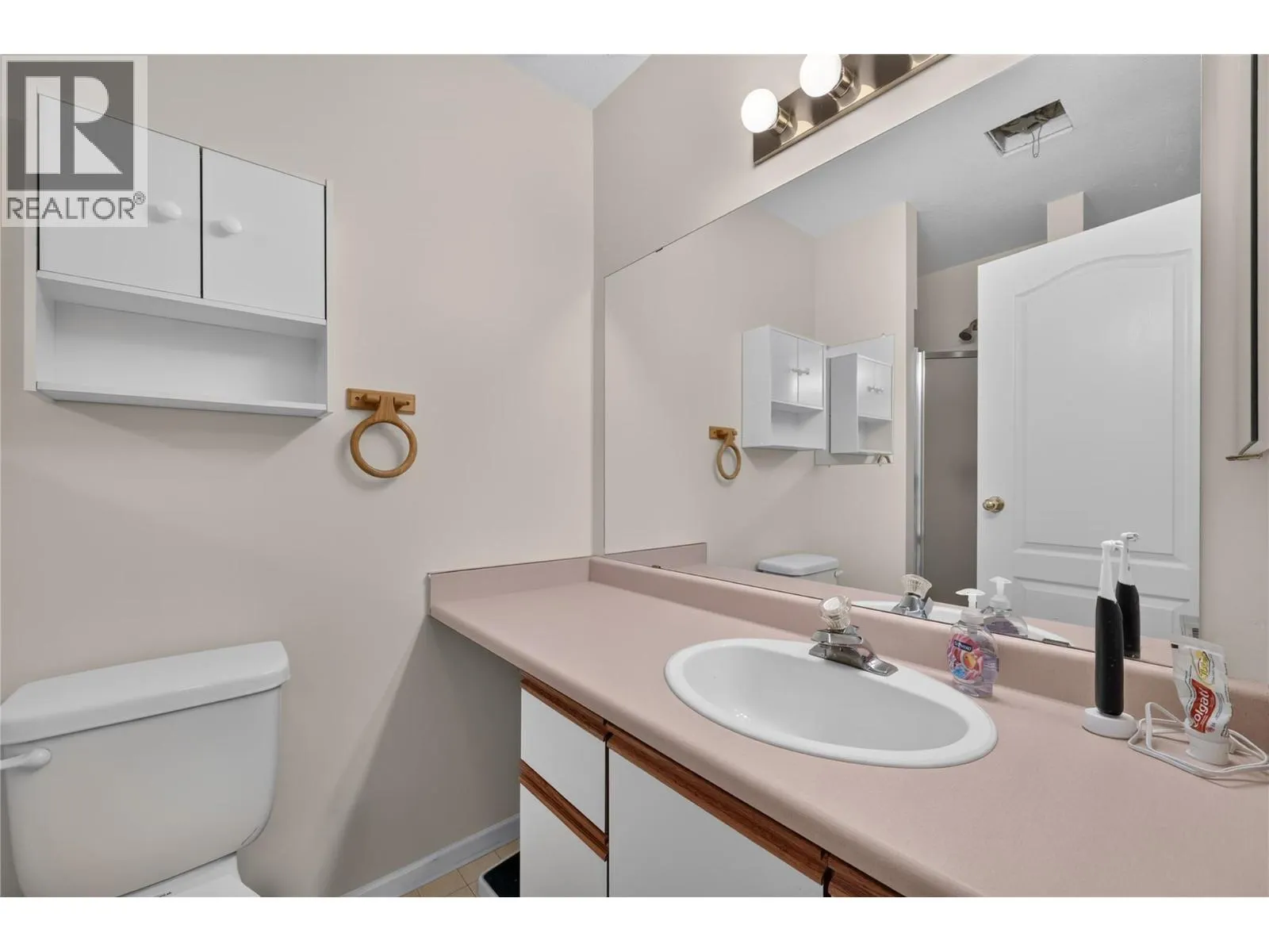 780 Houghton Road Unit# 411