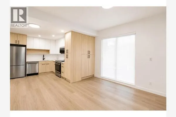 1380 Pridham Avenue Unit# 201