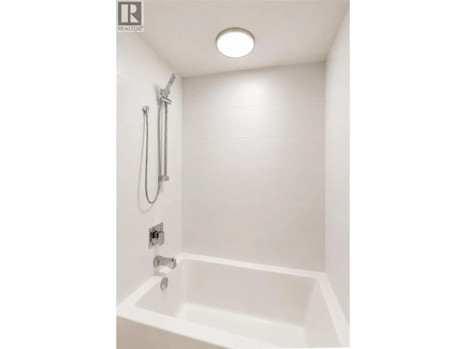 1380 Pridham Avenue Unit# 201
