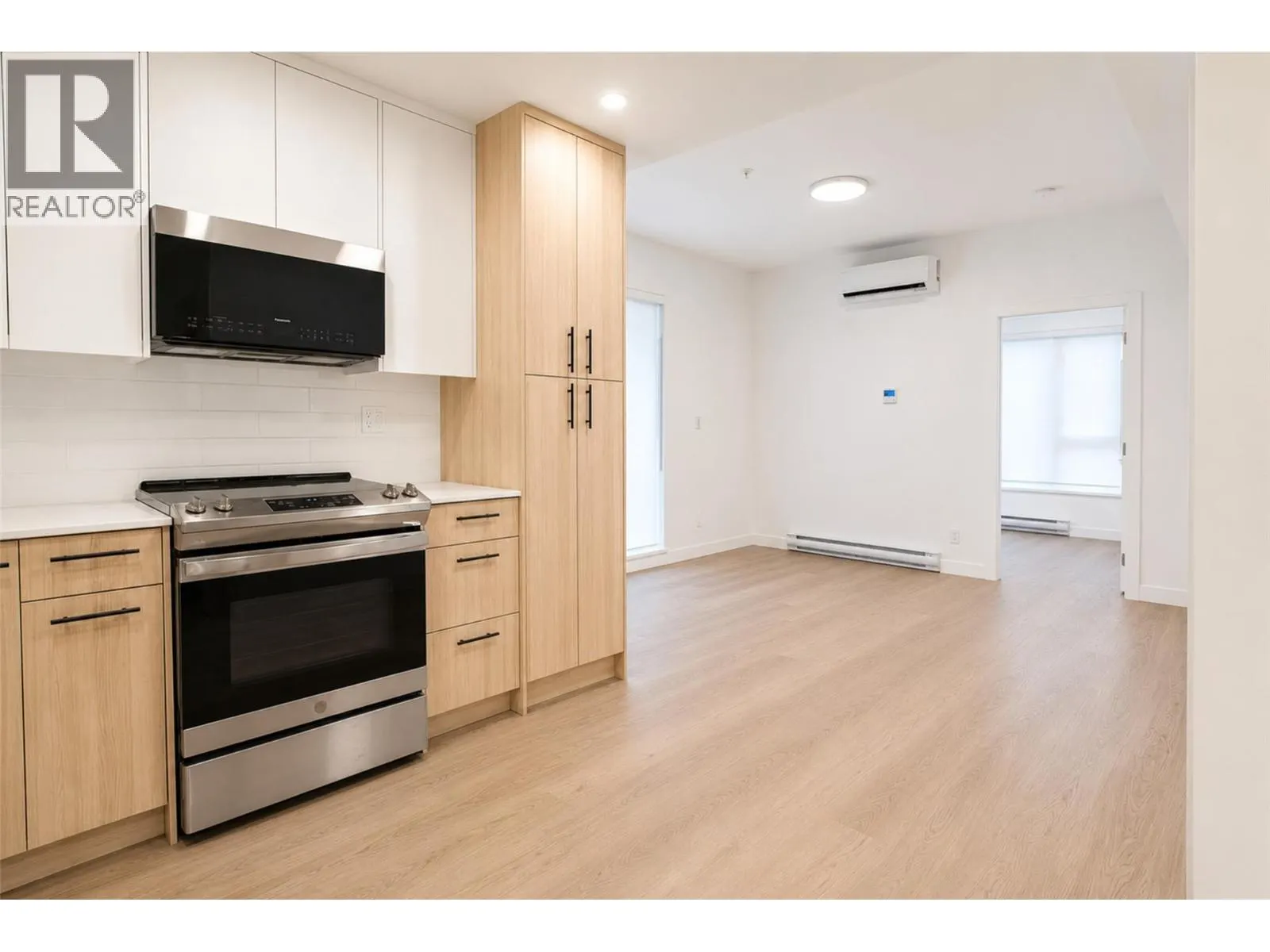 1380 Pridham Avenue Unit# 201
