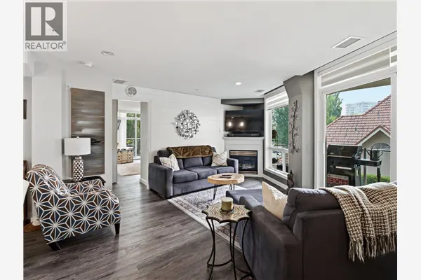 1088 Sunset Drive Unit# 242