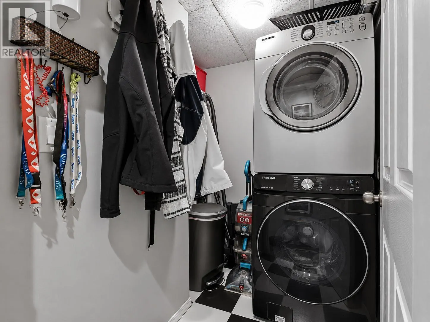 1088 Sunset Drive Unit# 242