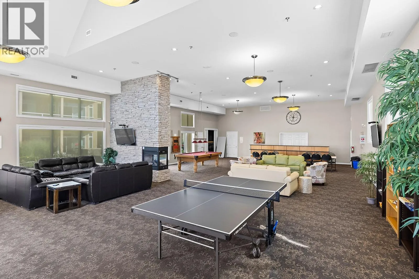1088 Sunset Drive Unit# 242