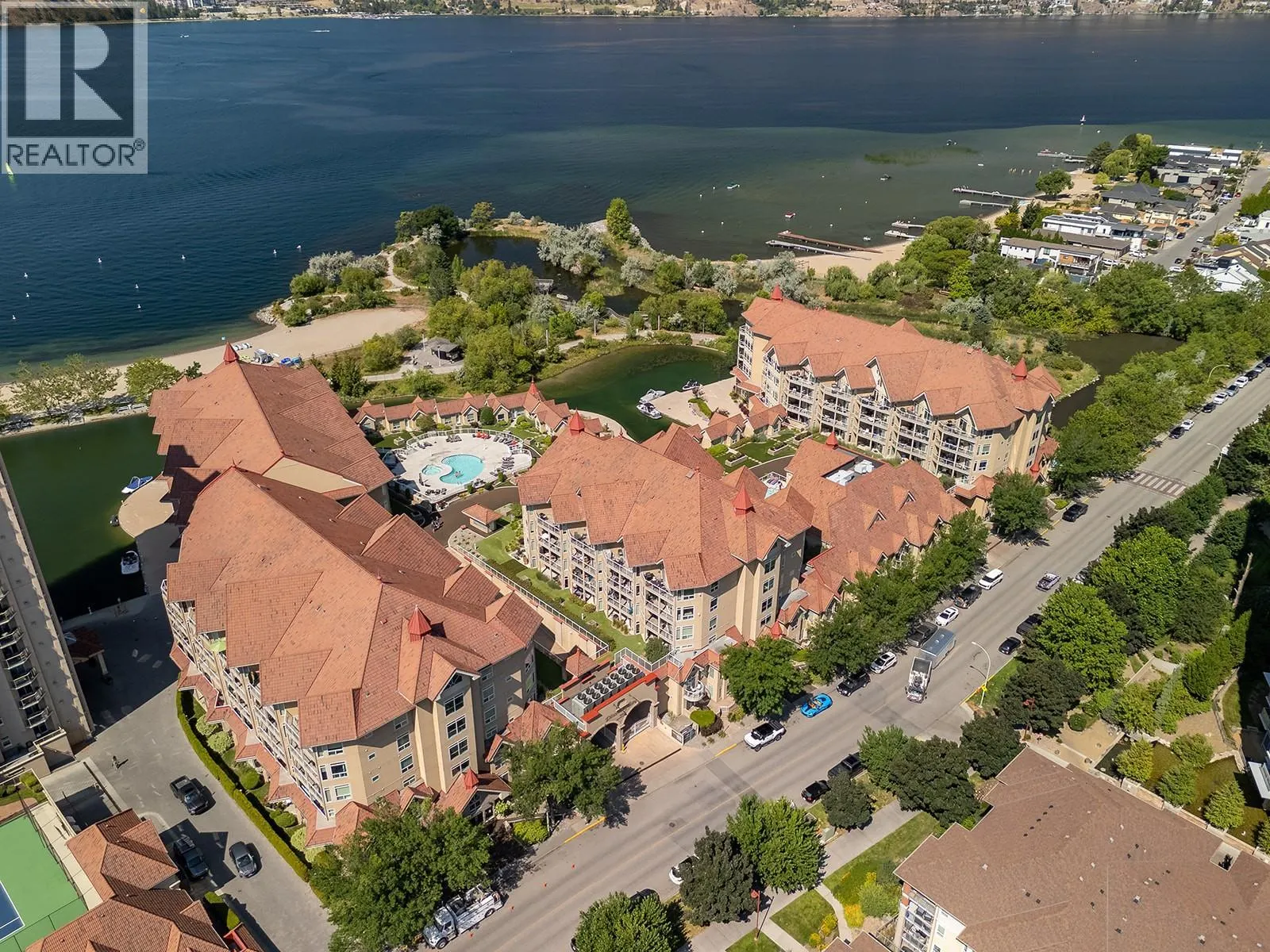 1088 Sunset Drive Unit# 242