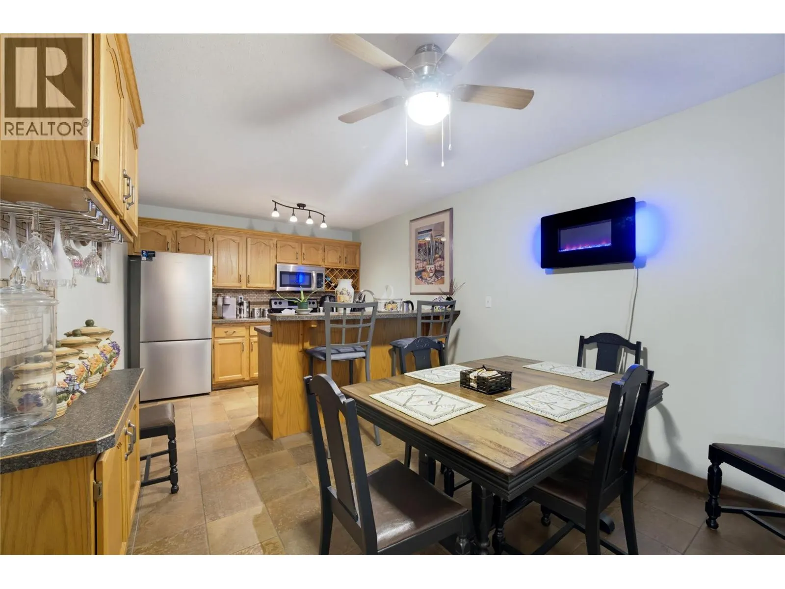 250 5th Street SE Unit# 208