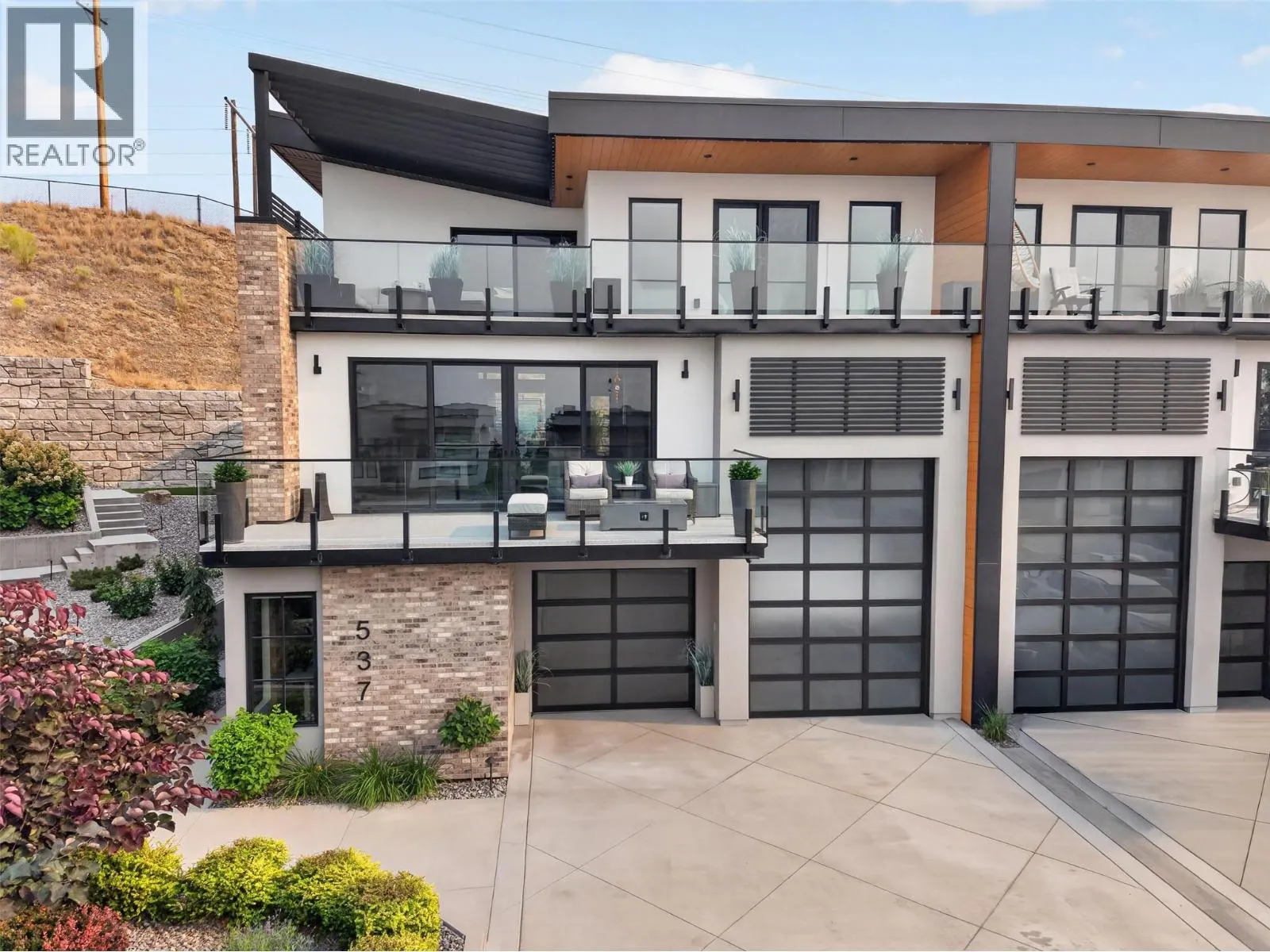 537 Hawes Court