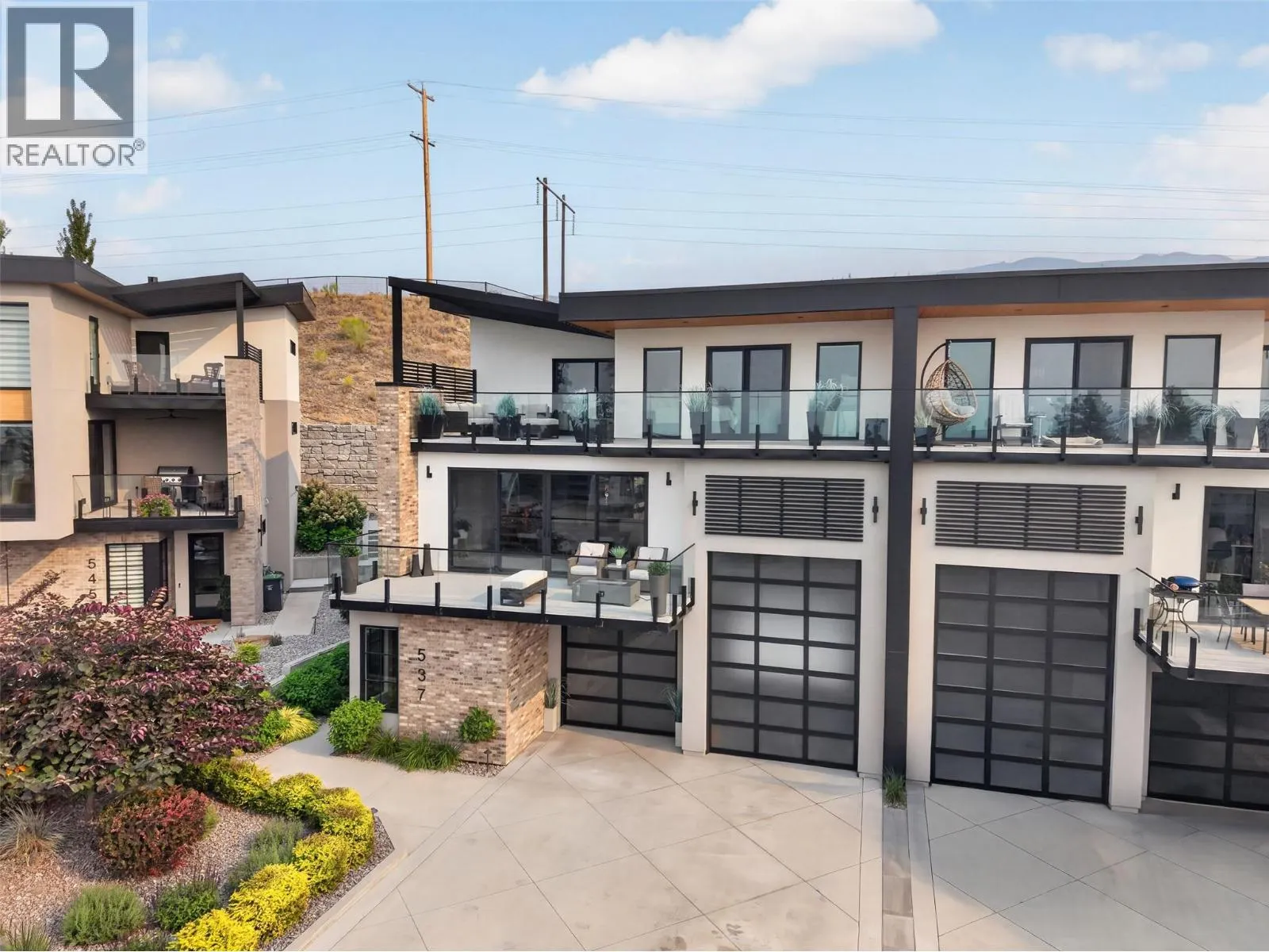 537 Hawes Court