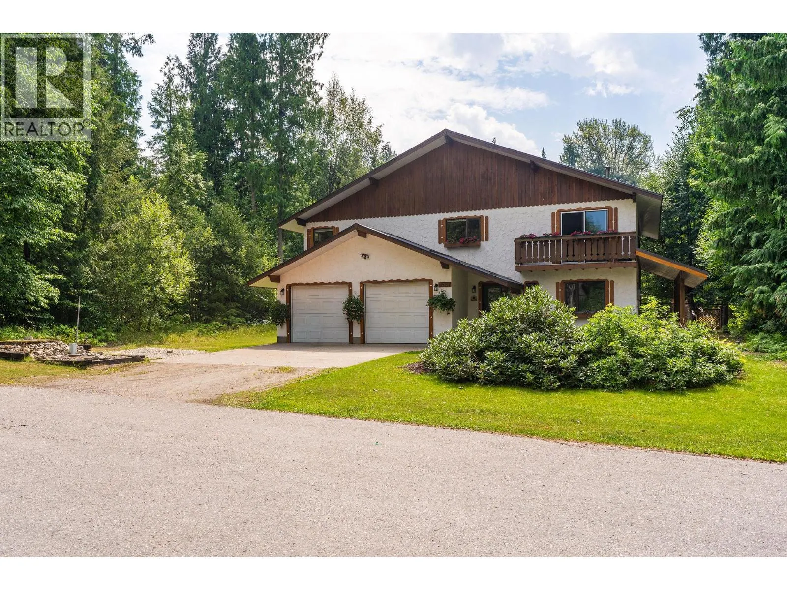 1587 Pratico Road