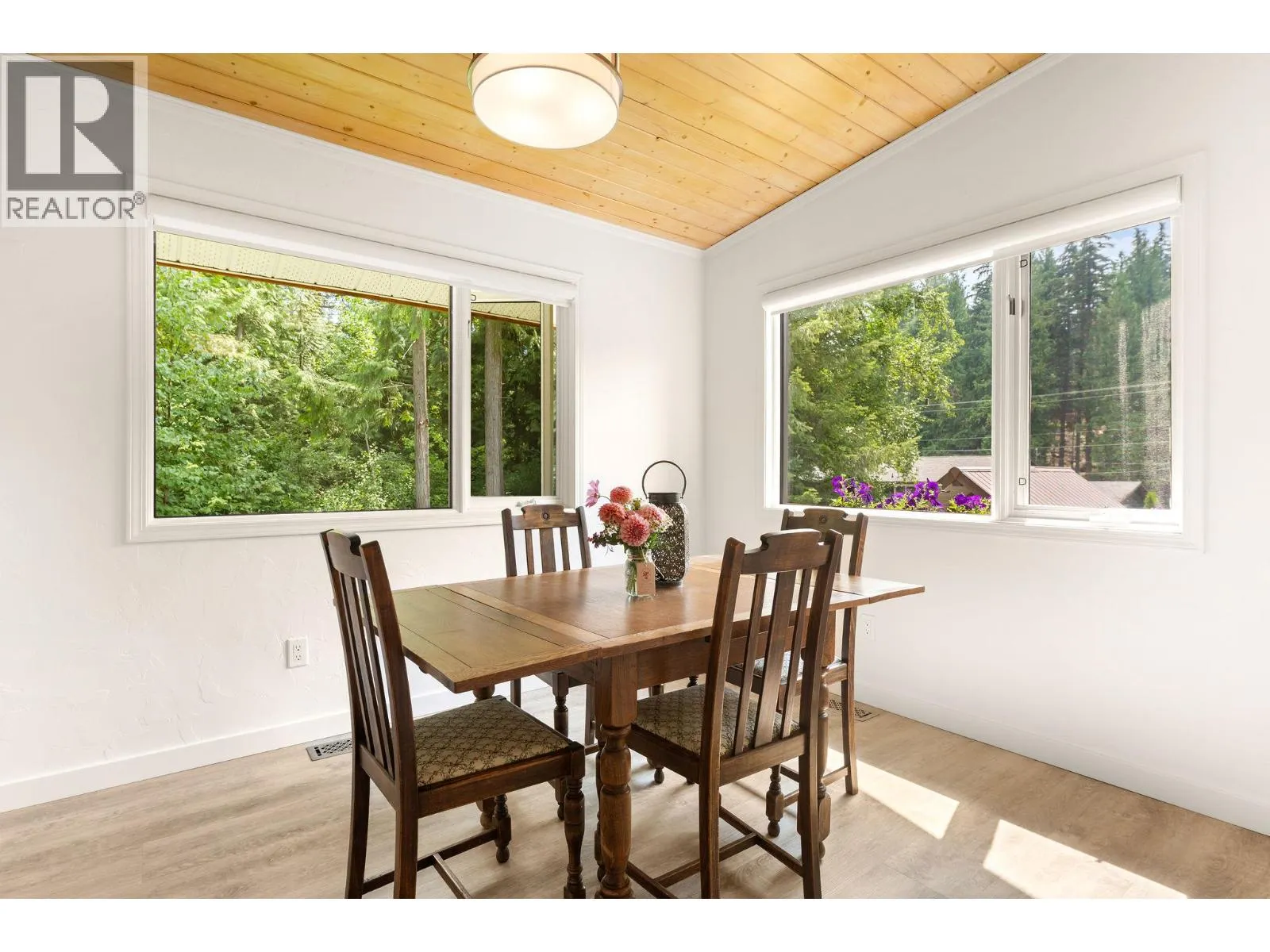 1587 Pratico Road