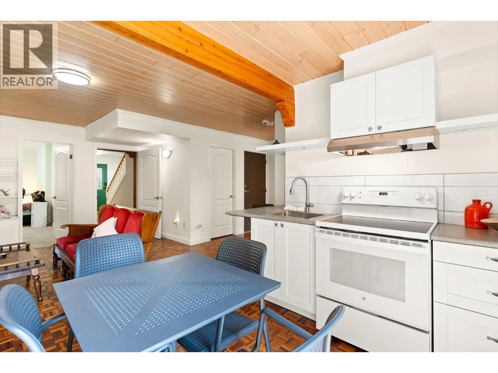 1587 Pratico Road
