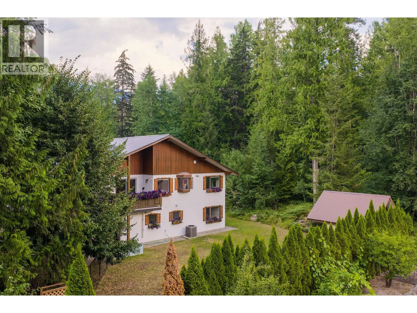 1587 Pratico Road