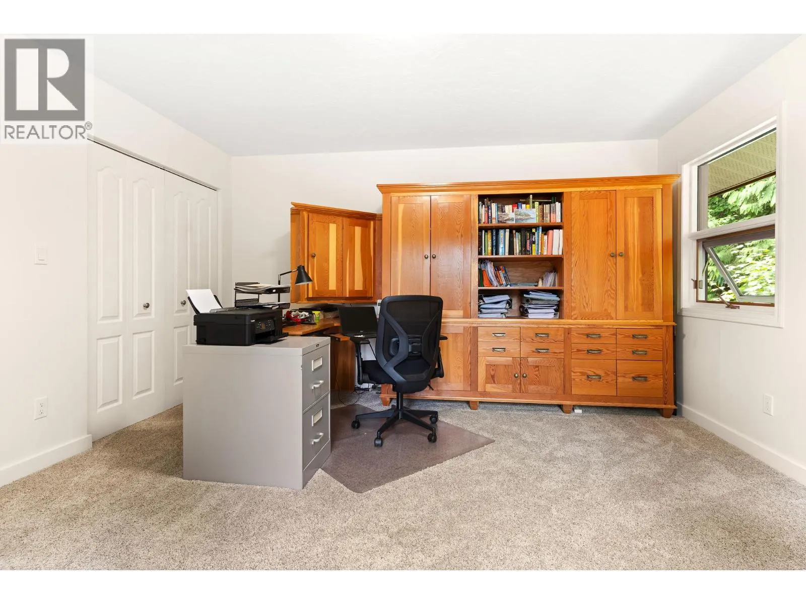 1587 Pratico Road