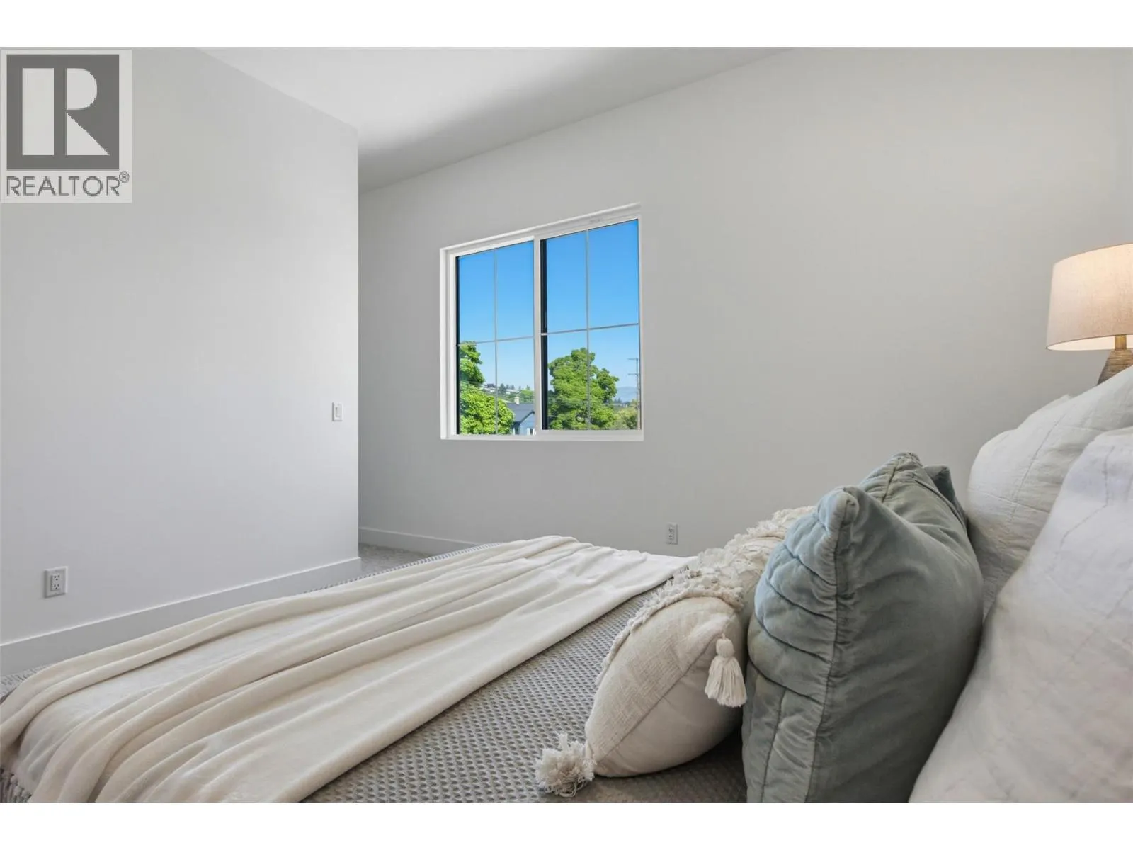 11565 Okanagan Centre Road E Unit# 8