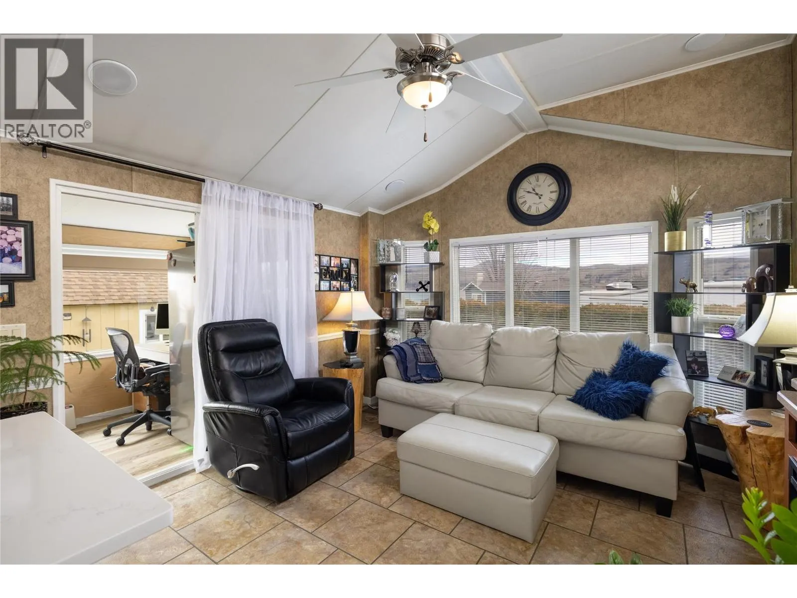 8000 Highland Road Unit# 33