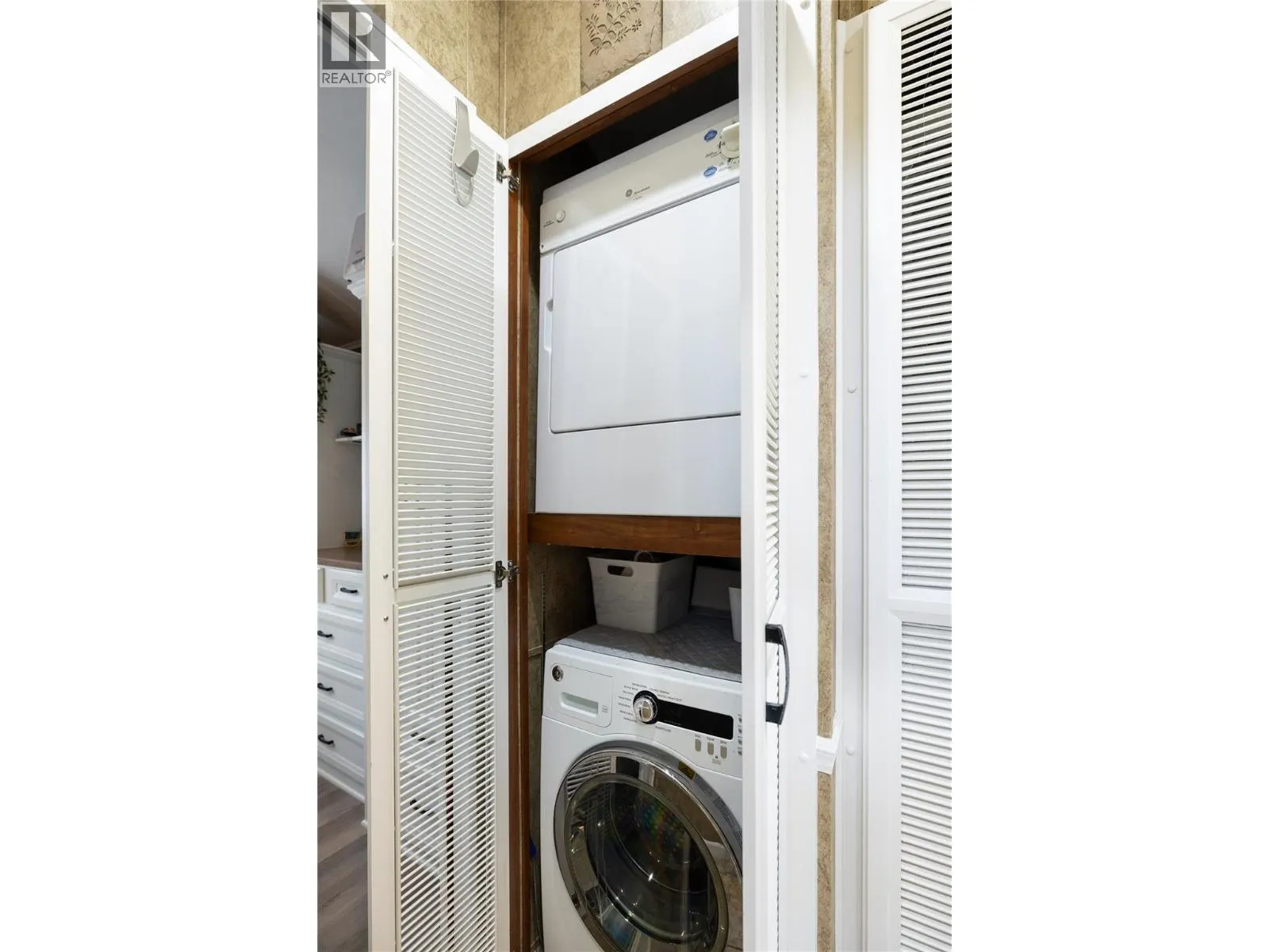 8000 Highland Road Unit# 33