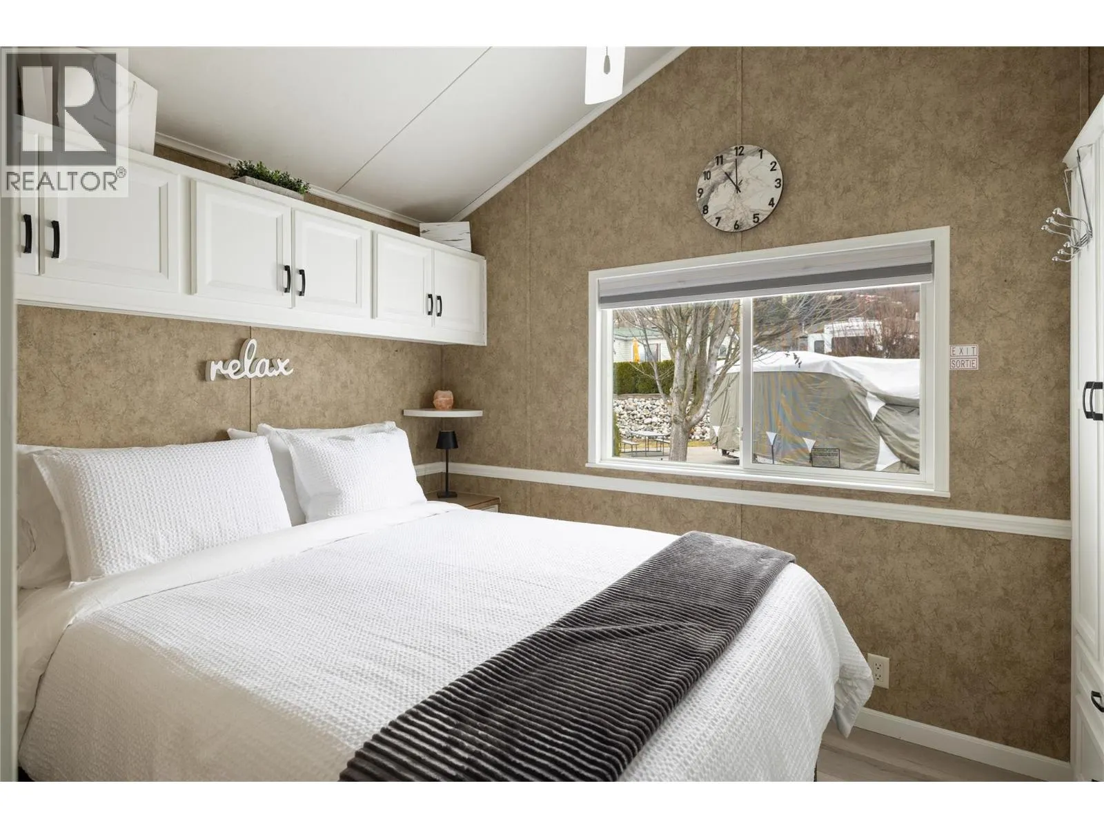 8000 Highland Road Unit# 33