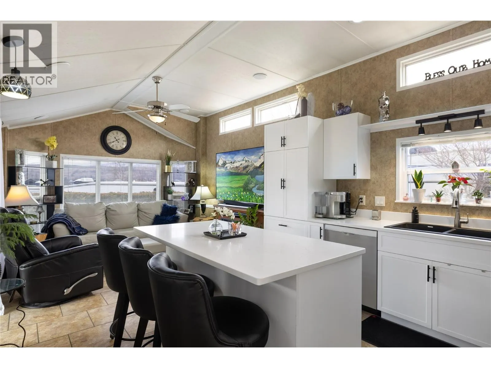 8000 Highland Road Unit# 33
