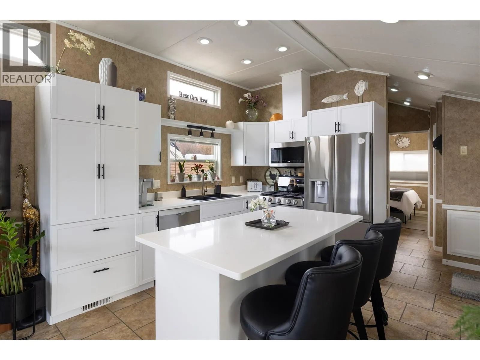 8000 Highland Road Unit# 33