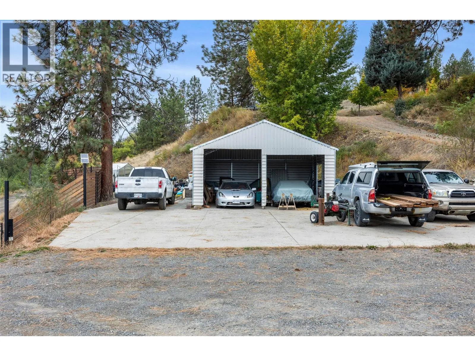 850 INSKIP Road
