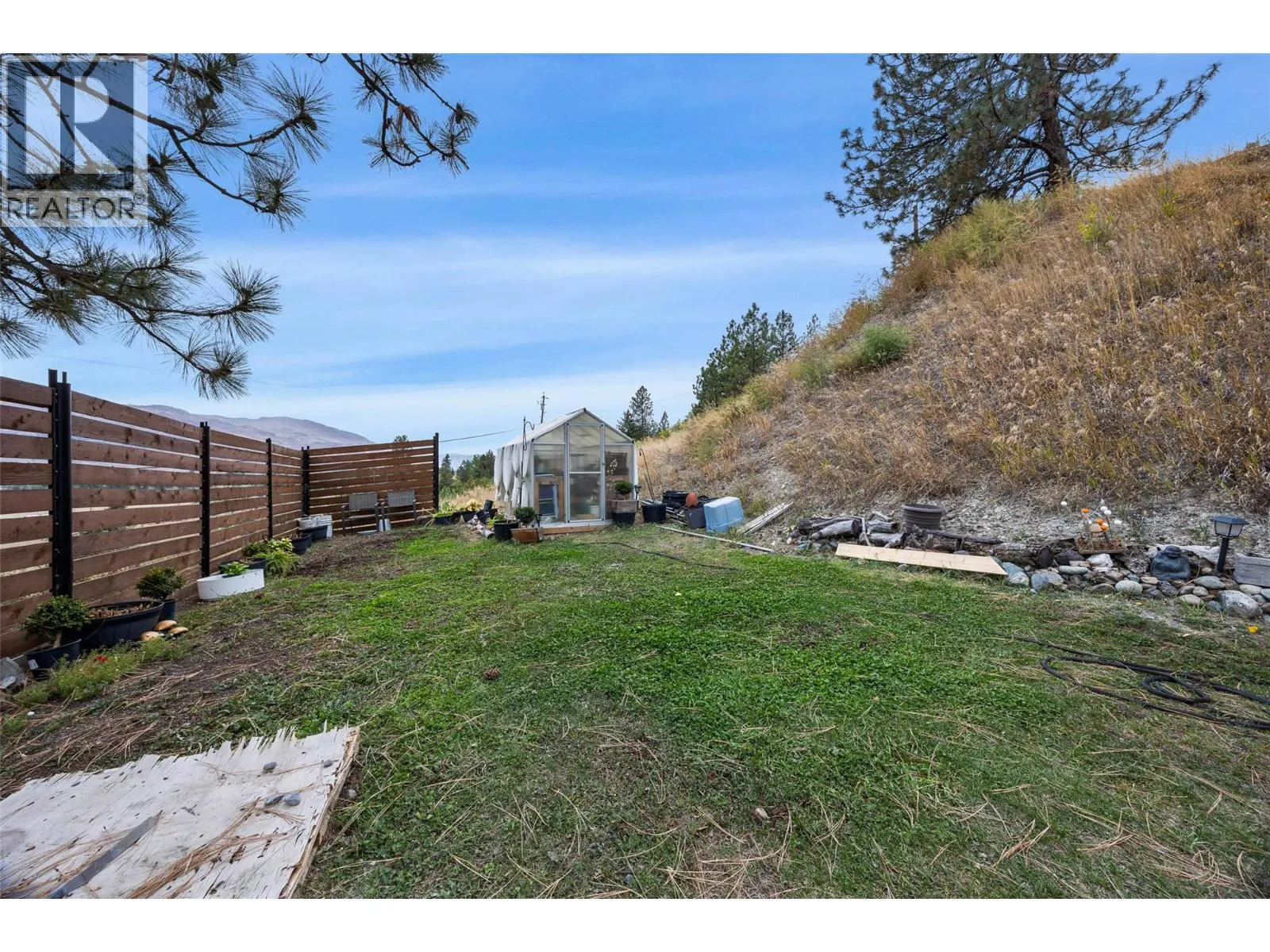850 INSKIP Road